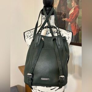 Exceptional pre-loved Rebecca Minkoff Blythe Backpack Bucket Bag.